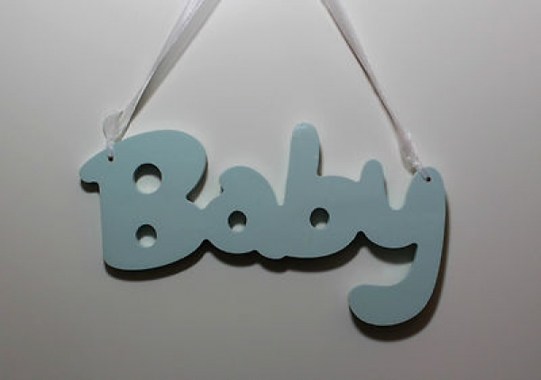 Holzschild Wandschild Türschild  "Baby" hellblau